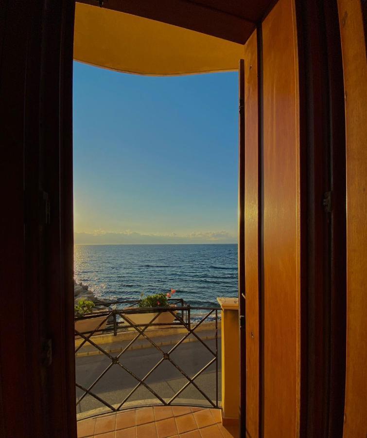 Hotel La Lampara Reggio di Calabria Ngoại thất bức ảnh