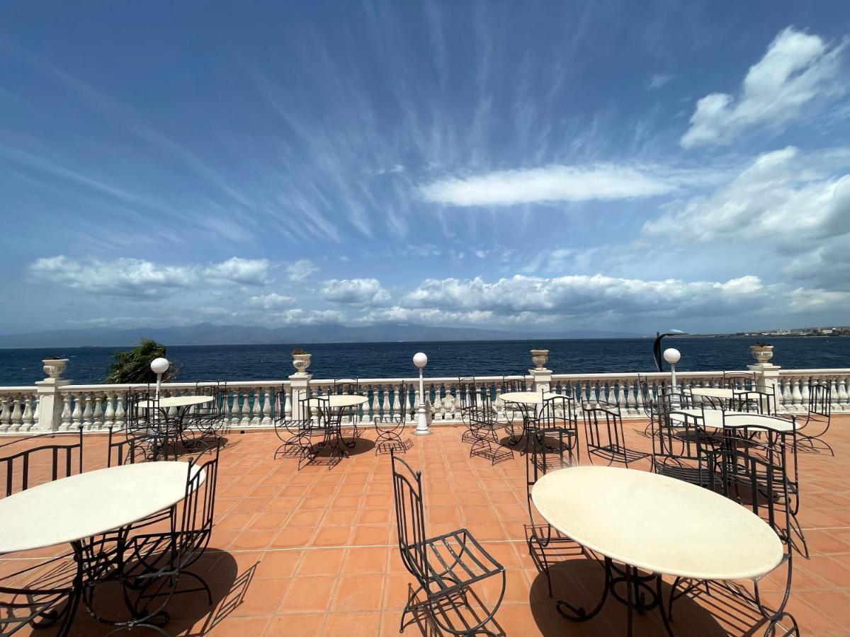 Hotel La Lampara Reggio di Calabria Ngoại thất bức ảnh