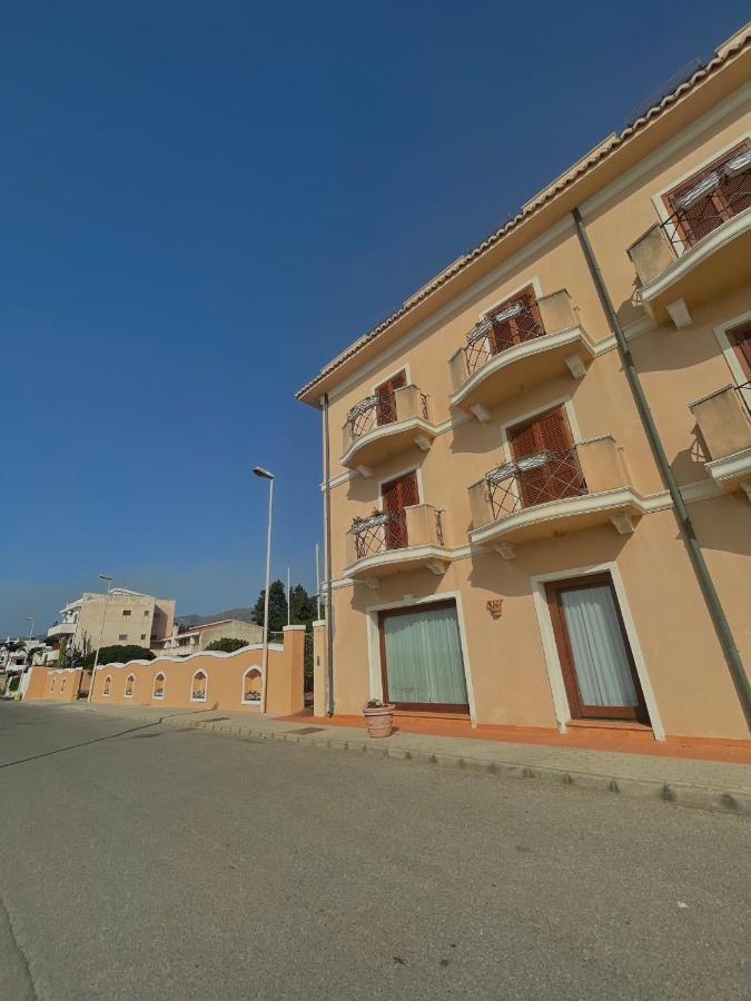 Hotel La Lampara Reggio di Calabria Ngoại thất bức ảnh