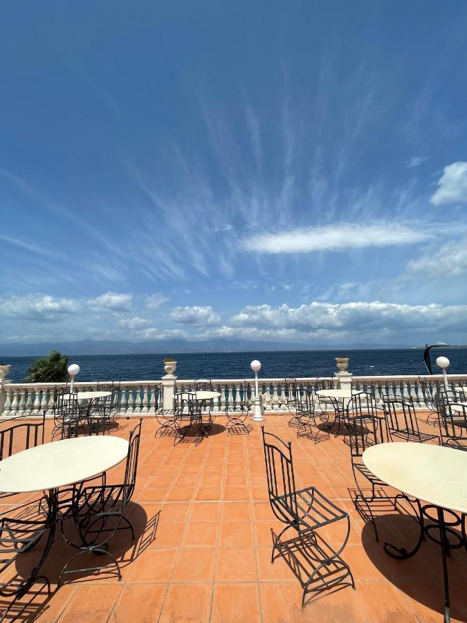 Hotel La Lampara Reggio di Calabria Ngoại thất bức ảnh