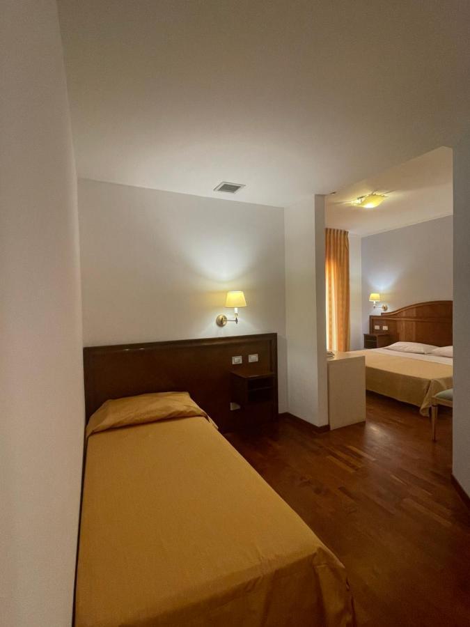 Hotel La Lampara Reggio di Calabria Ngoại thất bức ảnh