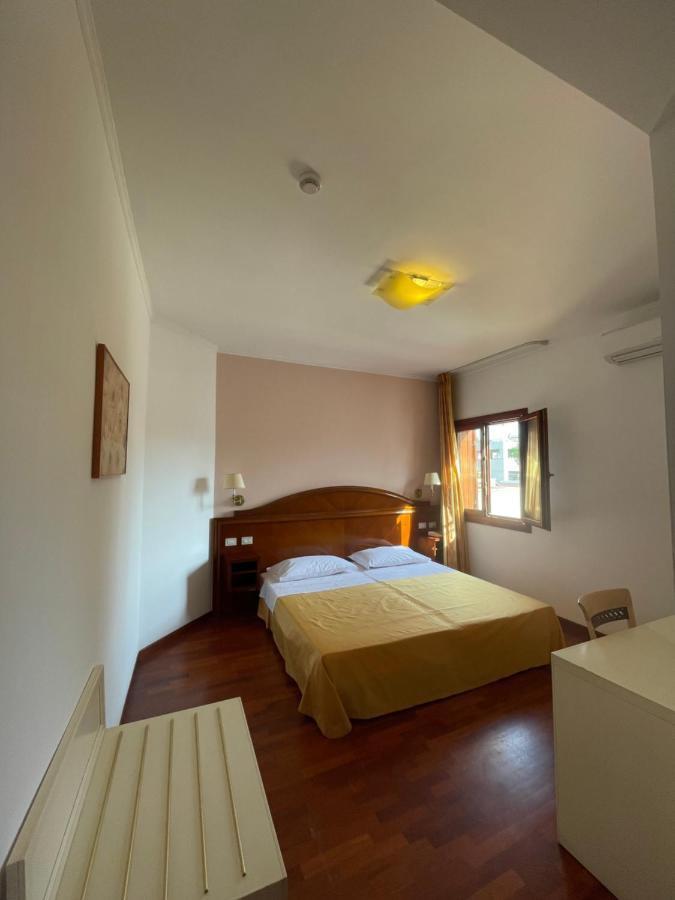 Hotel La Lampara Reggio di Calabria Ngoại thất bức ảnh